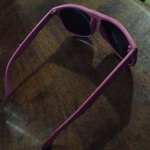 Women’s matte pink sunglasses